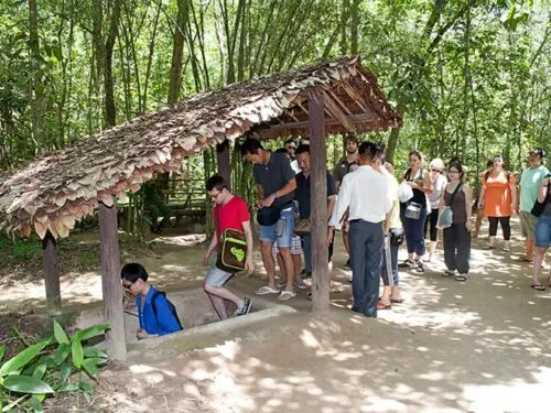 Khám phá Địa đạo Củ Chi – Trải nghiệm Nông trại xanh - kichcaudulichtphcm