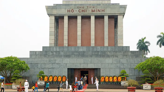 Thời Gian Mở Cửa Và Lưu Ý Khi Tham Quan