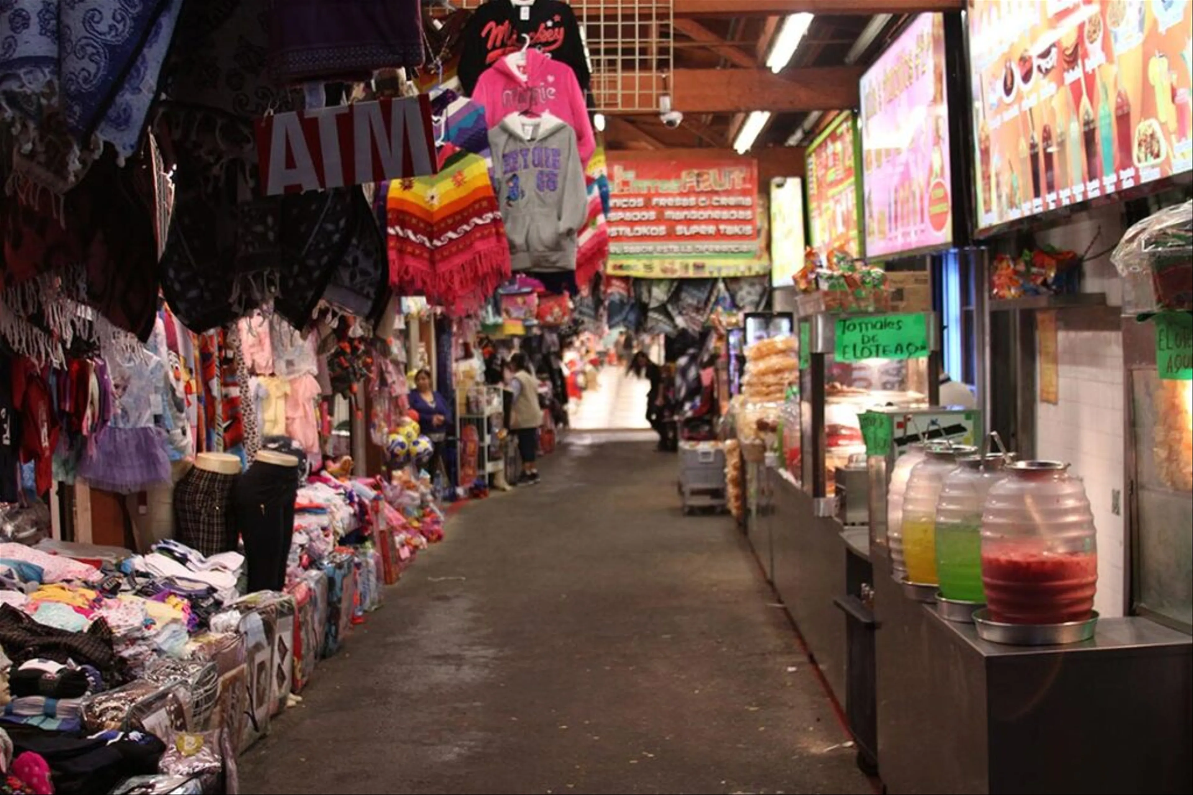 Thưởng Thức Bánh Tacos Độc Đáo Tại Chợ Trời El Mercadito, Los Angeles