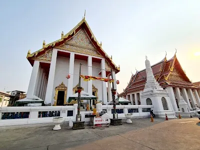 Wat Prayun Wongsawat Worawihan, Bangkok, Thailand
