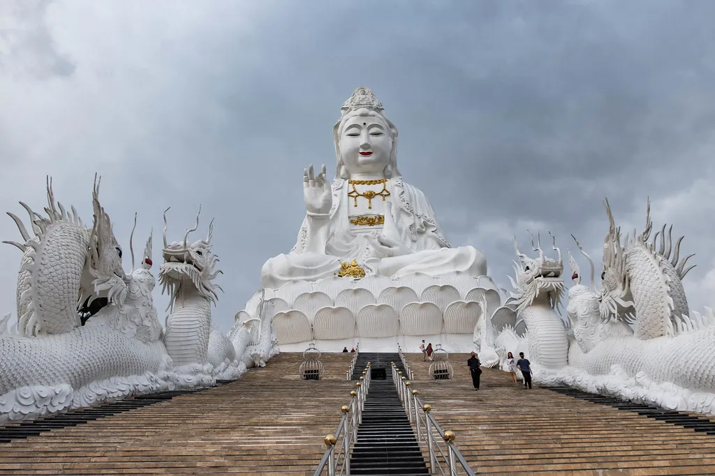 Wat Huay Pla Kang | Thailand Life: Wat Huay Pla Kang is a ma… | Flickr