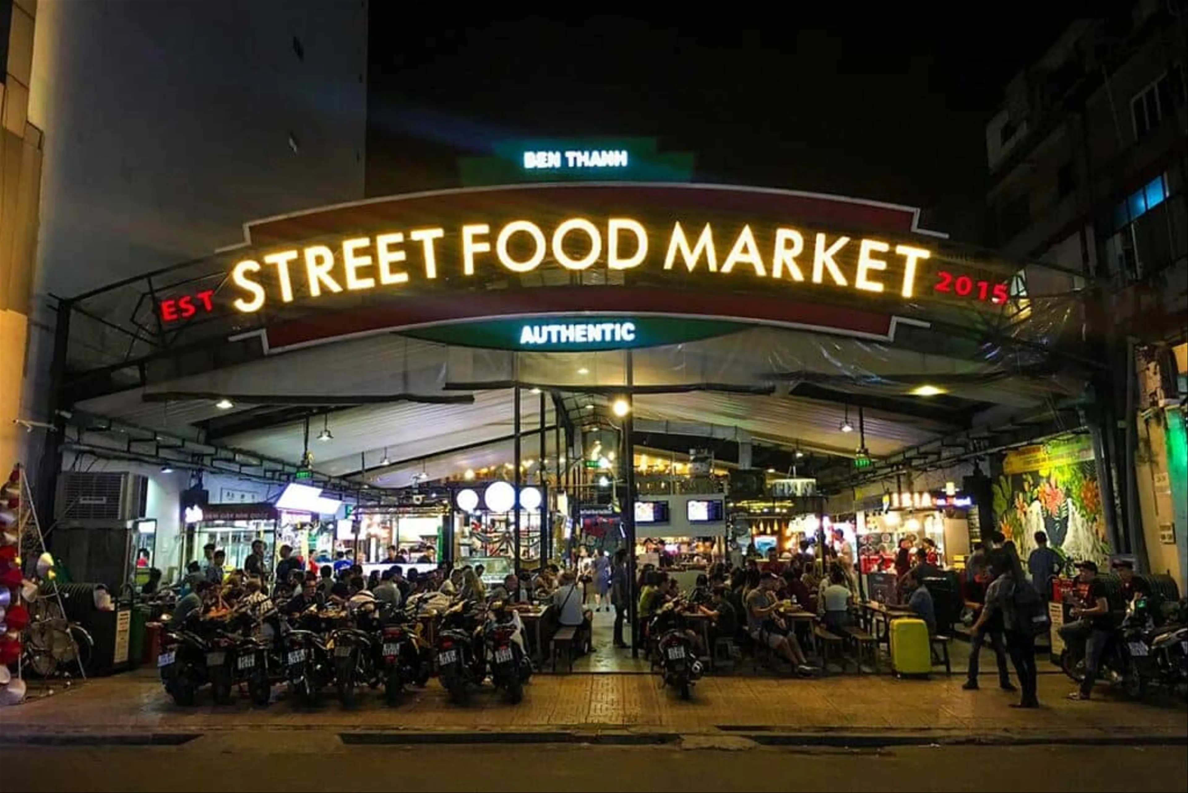 Savoring Street Food in Ho Chi Minh City's Bustling Ben Thanh Market