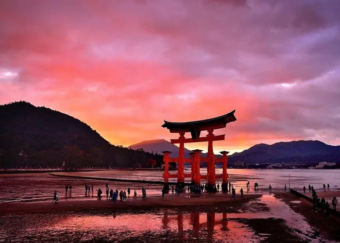 Giới thiệu về đảo Miyajima