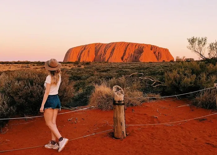 Làm thế nào để đến Uluru