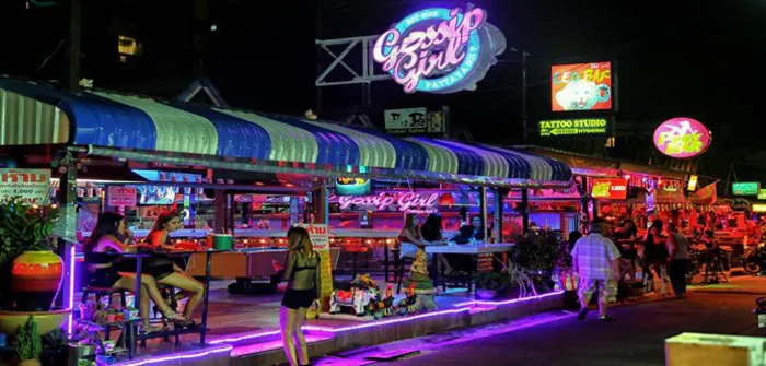 Cuộc Sống Đêm Sôi Động Ở Pattaya
