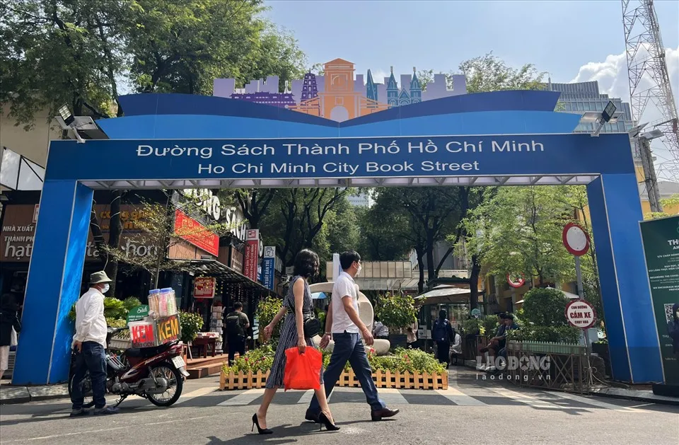 Lời khuyên cho du khách khi đến Đường Sách
