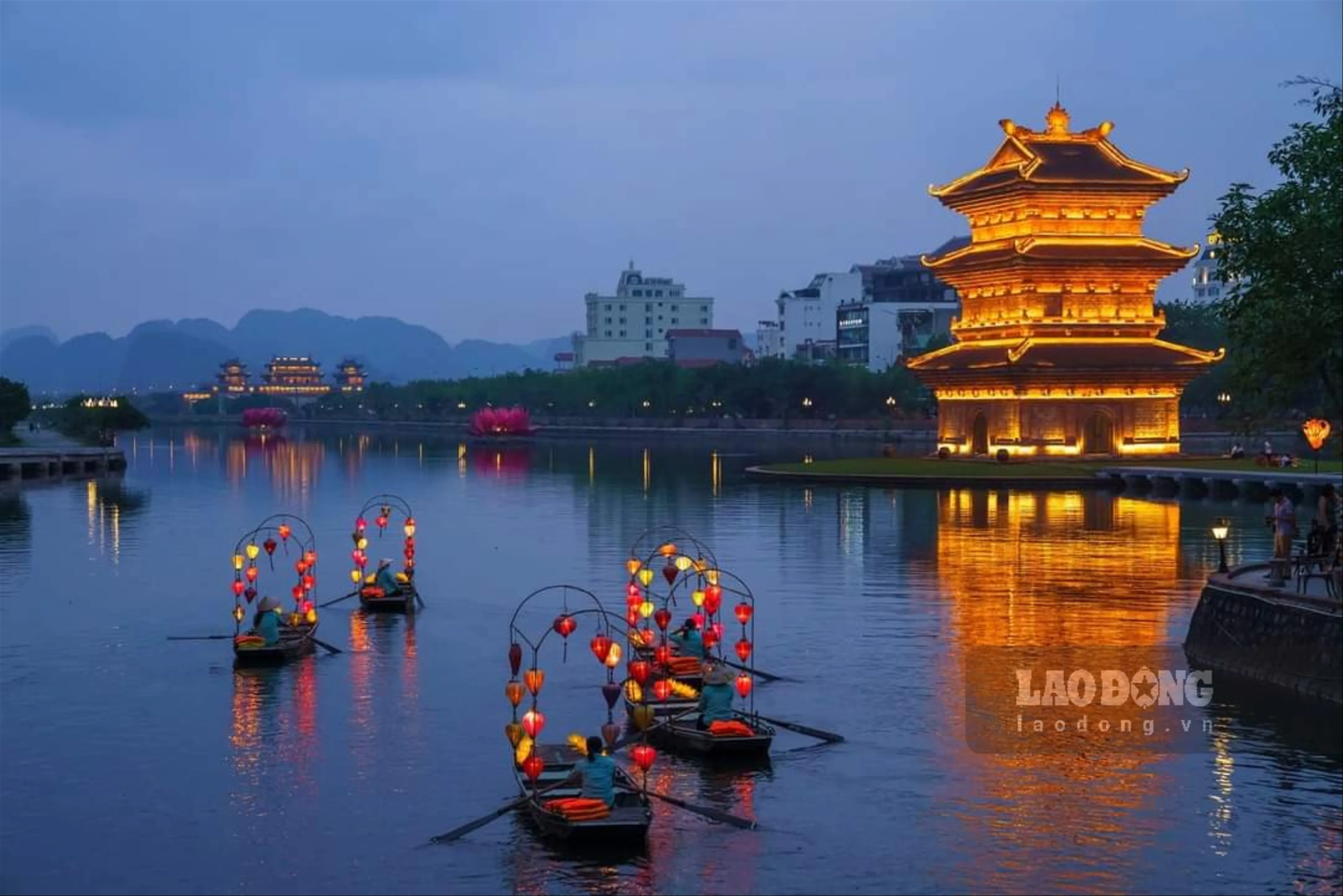 Trải Nghiệm Thú Vị Tại Làng Cổ Hoa Lư: Hành Trình Quay Ngược Thời Gian