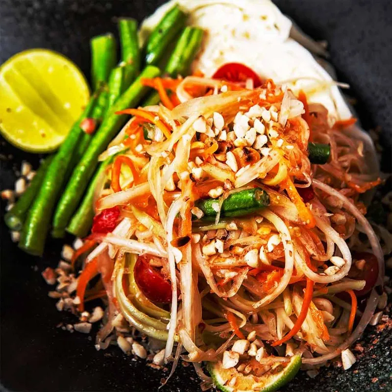 Nguyên Liệu Tạo Nên Som Tum Đặc Biệt