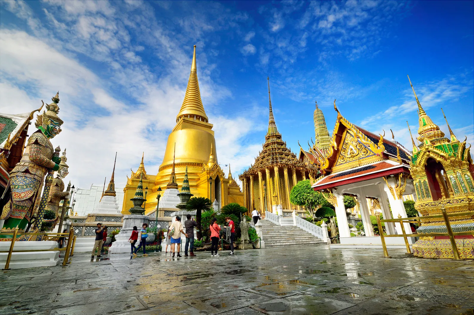 Iconic Temples and Monuments to Visit