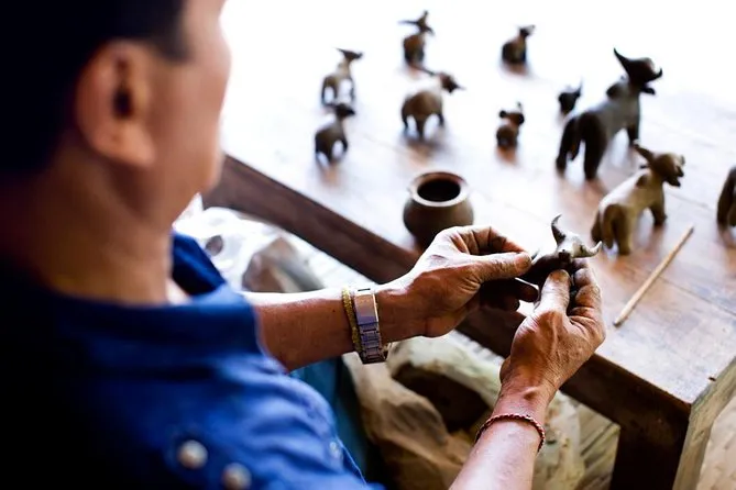 Workshops and Events: Engaging with the Art Community