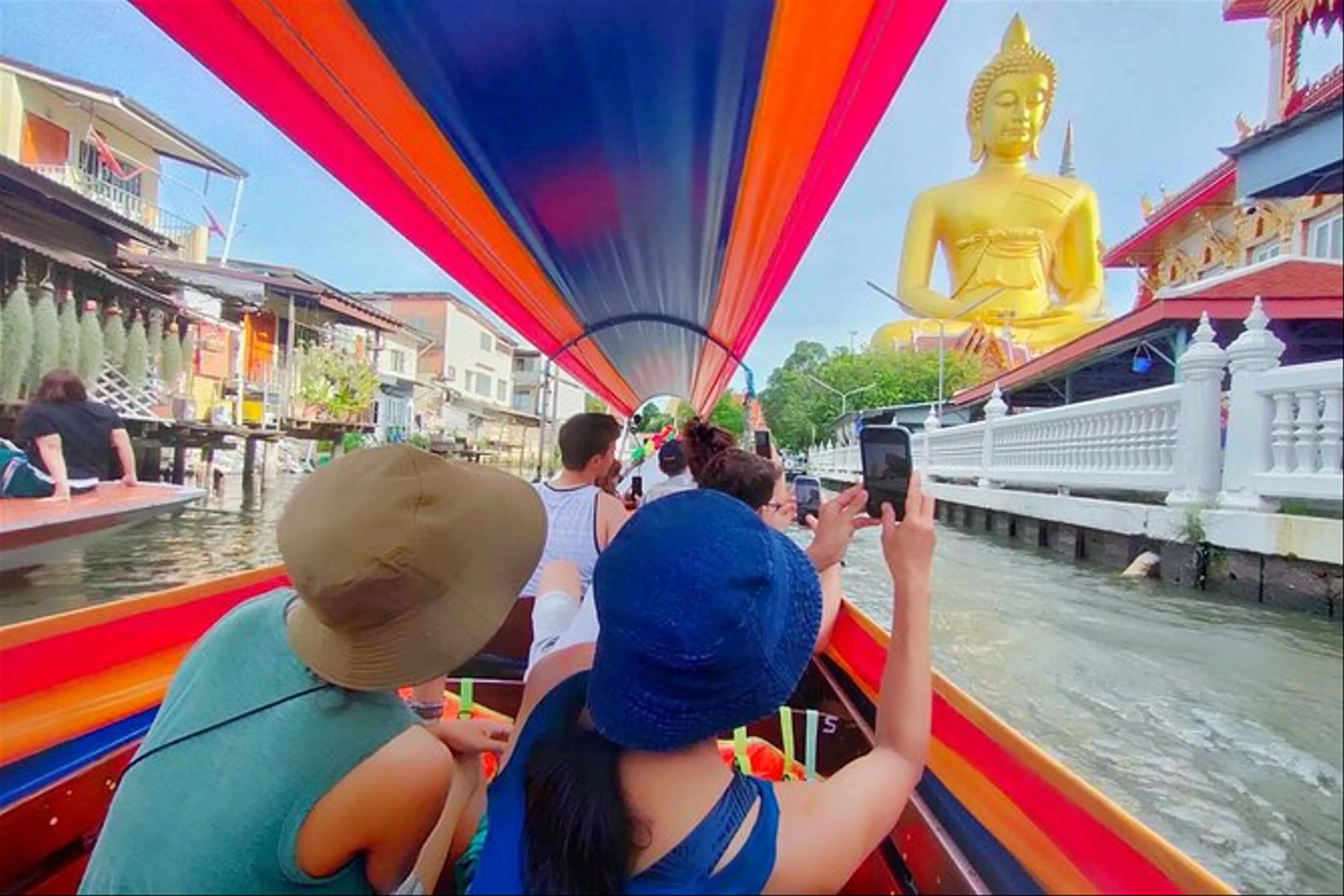Discover the Hidden Canals of Bangkok: A Journey Through Thonburi's Backwaters