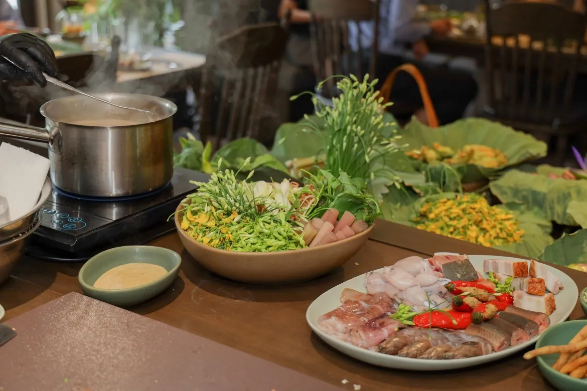 Trải Nghiệm Ẩm Thực Tại Các Nhà Hàng Truyền Thống