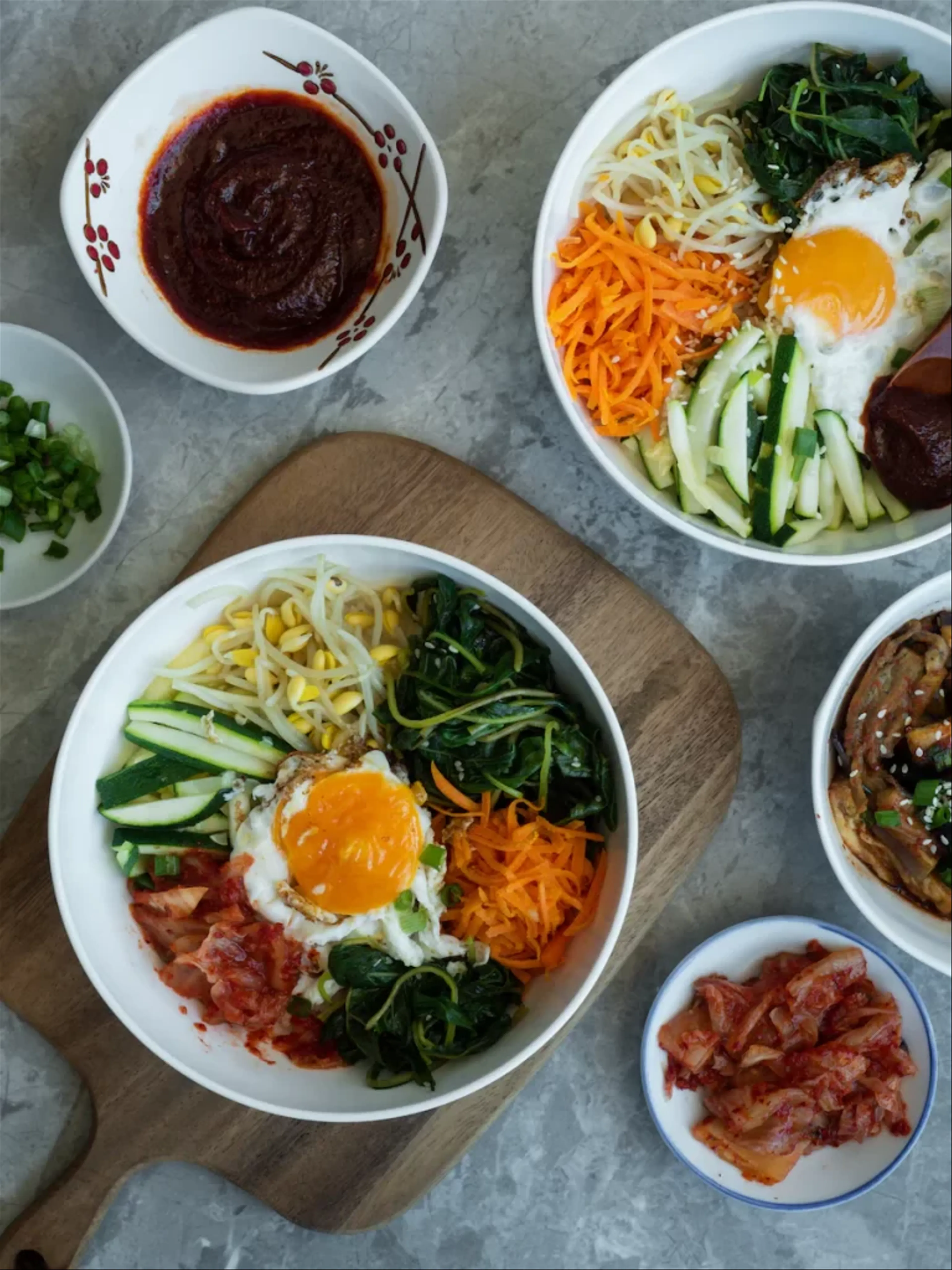 A Culinary Adventure: Savoring Bibimbap in Jeonju's Hanok Village