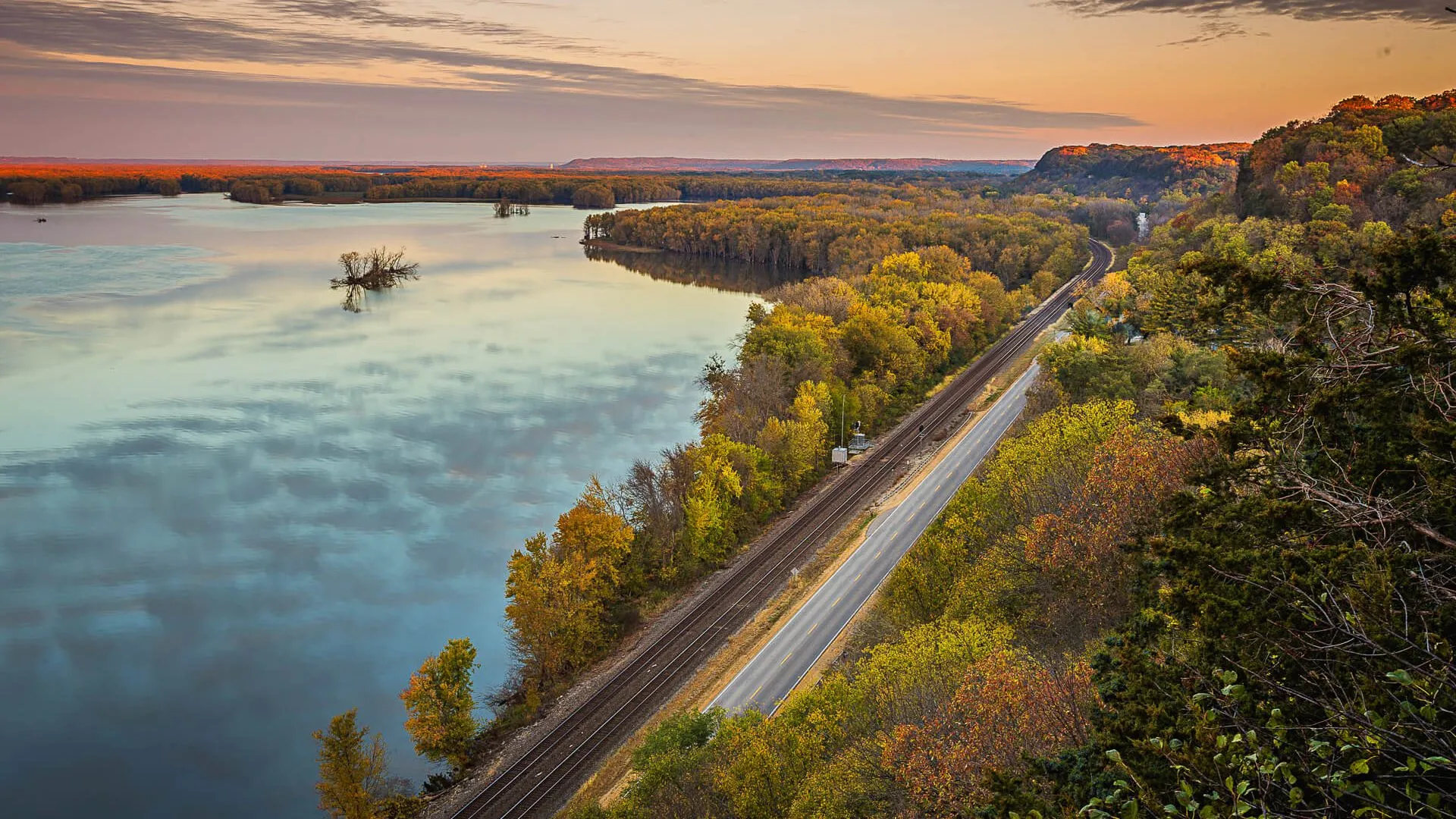 The Great River Road: Following the Mississippi