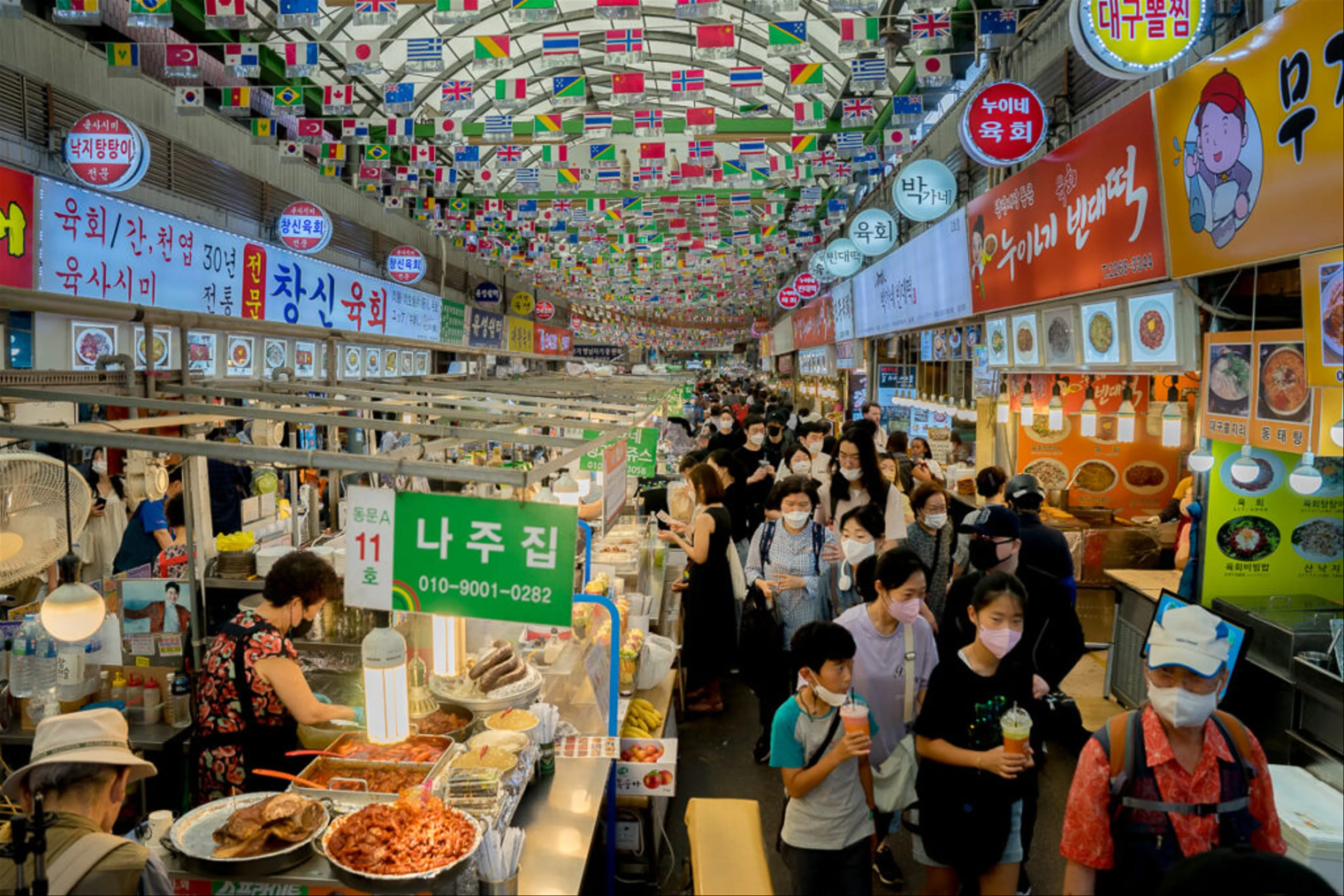 A Food Lover's Guide to Exploring Gwangjang Market in Seoul