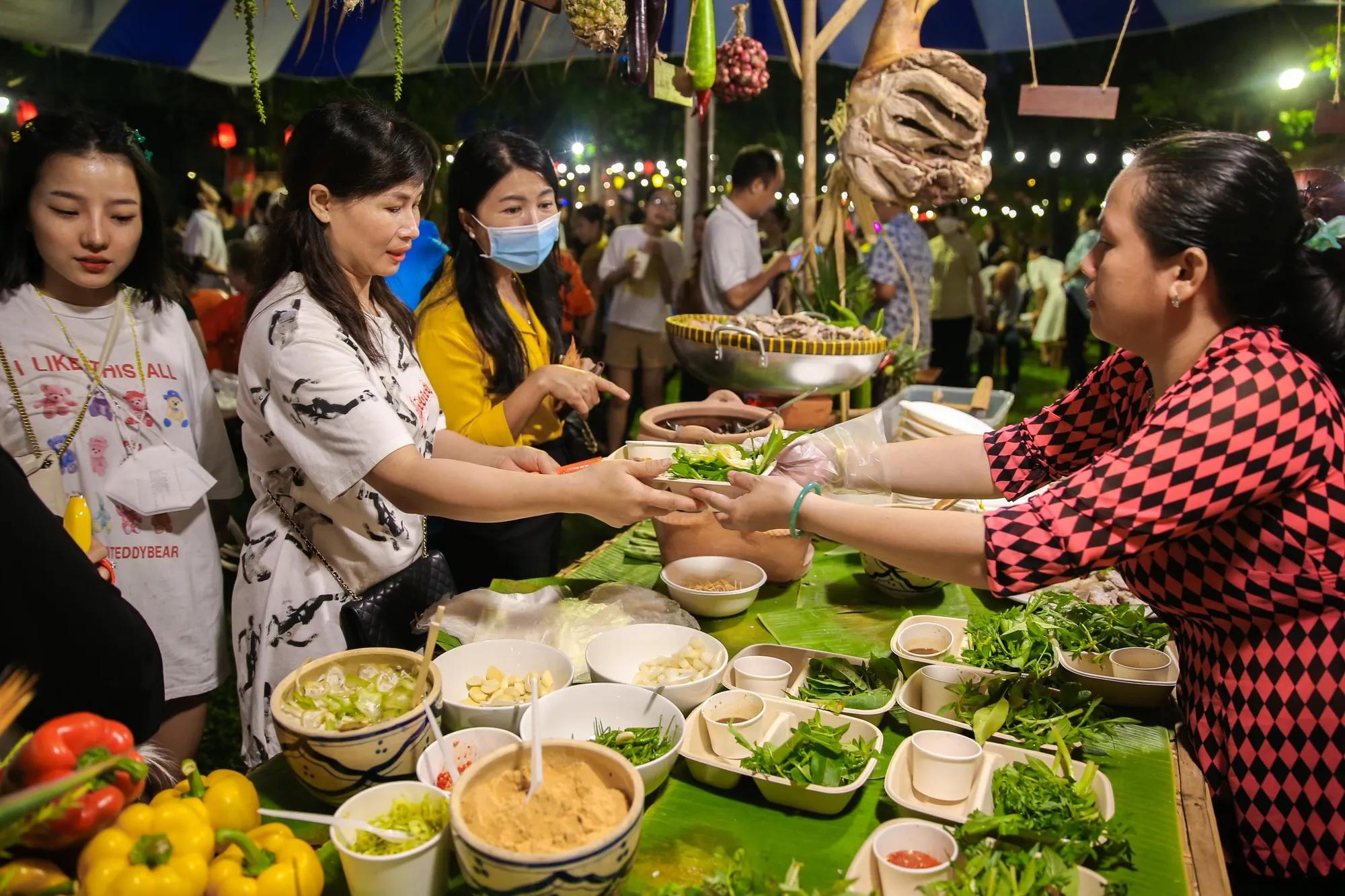 Mẹo Vặt Khi Tham Quan Chợ Ẩm Thực