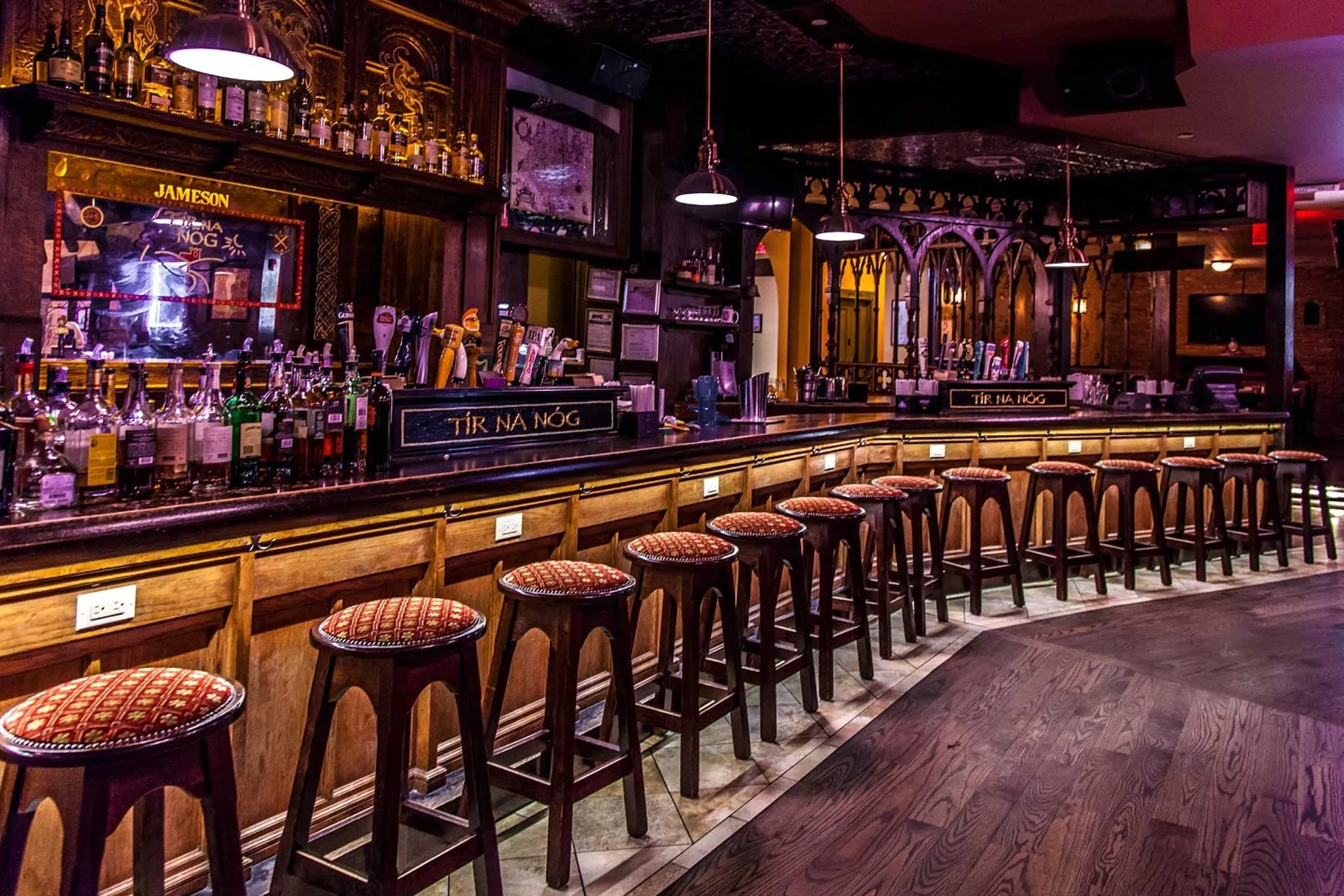 Cách tìm và nhận diện những quán bar bí mật