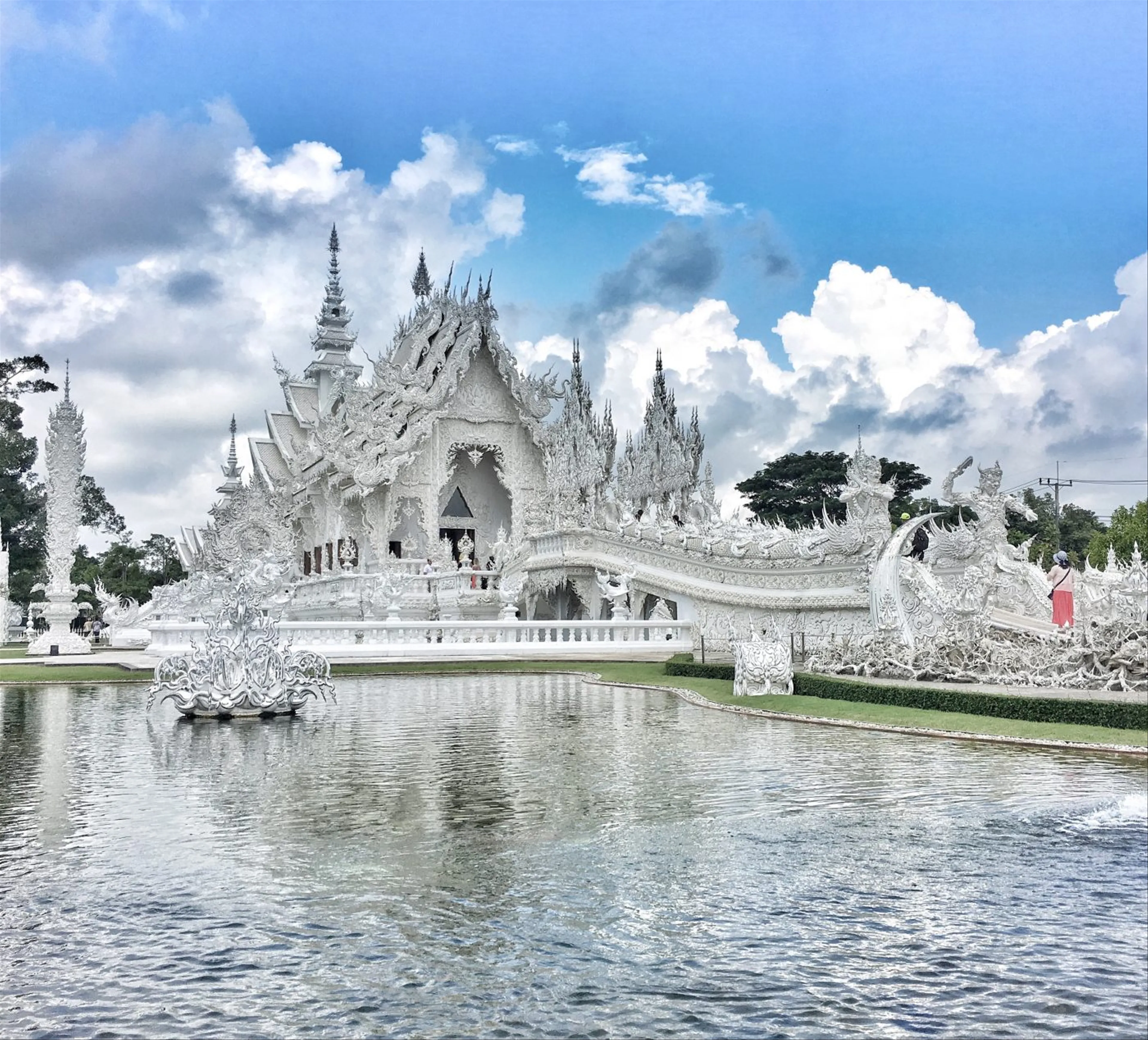 Discover the Tranquil Beauty of Chiang Rai's White Temple