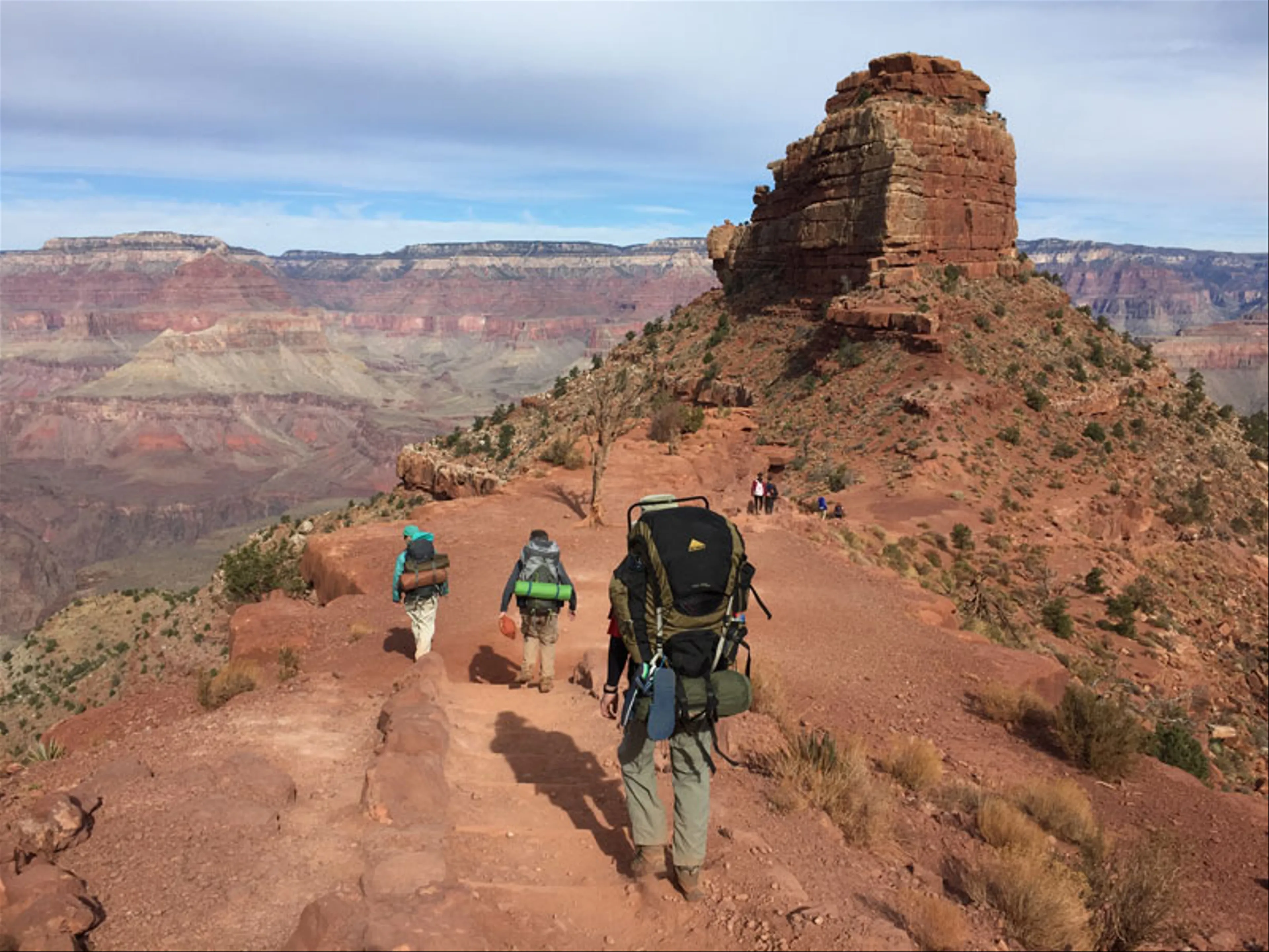 Chinh Phục Hẻm Núi Grand Canyon Bằng Chuyến Đi Bộ Đầy Thử Thách