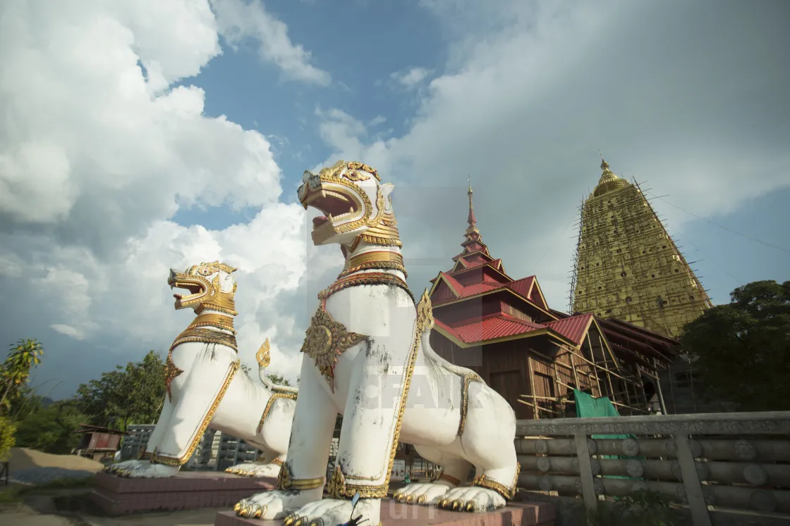 THAILAND KANCHANABURI SANGKHLABURI WAT WANG WIWEKARAM - License, download or print for £49.99 | Photos | Picfair
