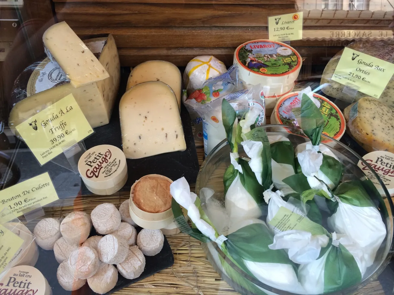 Taste of Montmartre: Culinary Delights and Local Specialties