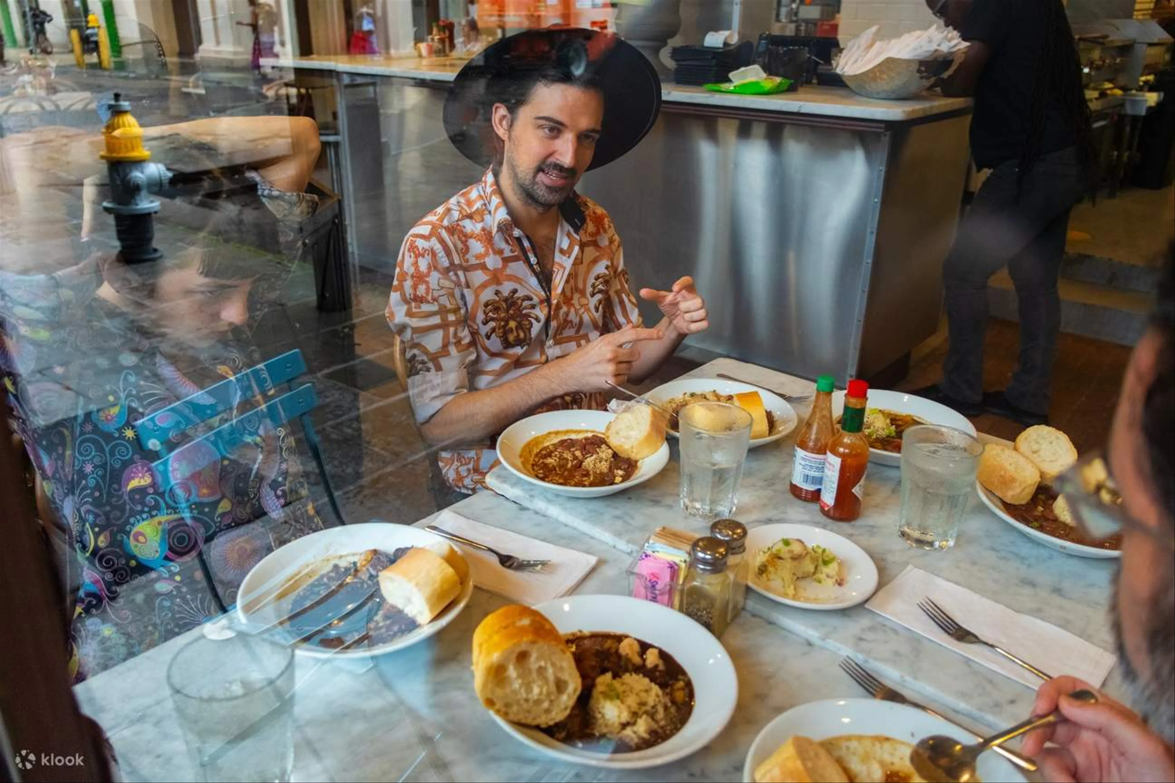 Savor New Orleans: A Culinary Voyage Through the French Quarter's Hidden Bistros
