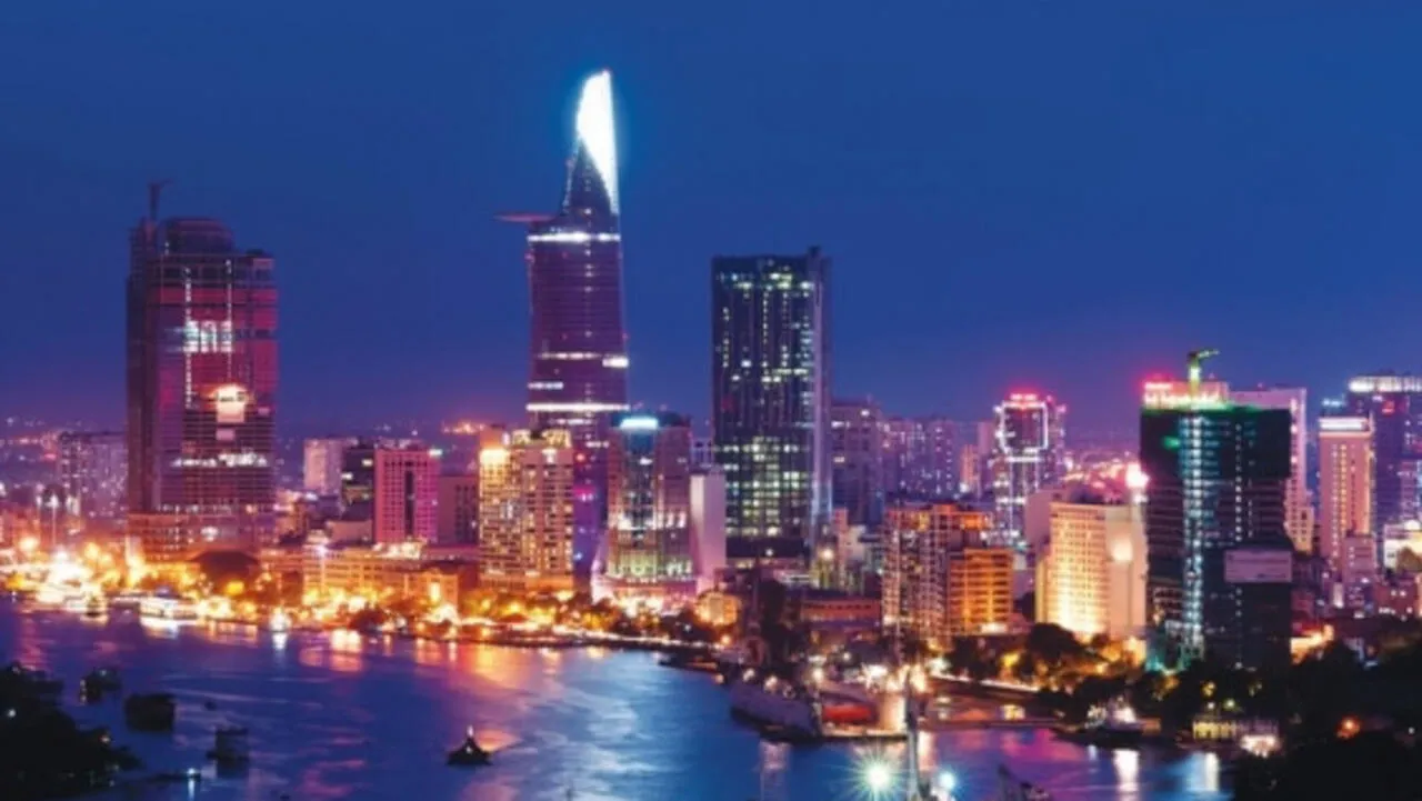 Thành Phố Hồ Chí Minh: Đô Thị Sôi Động