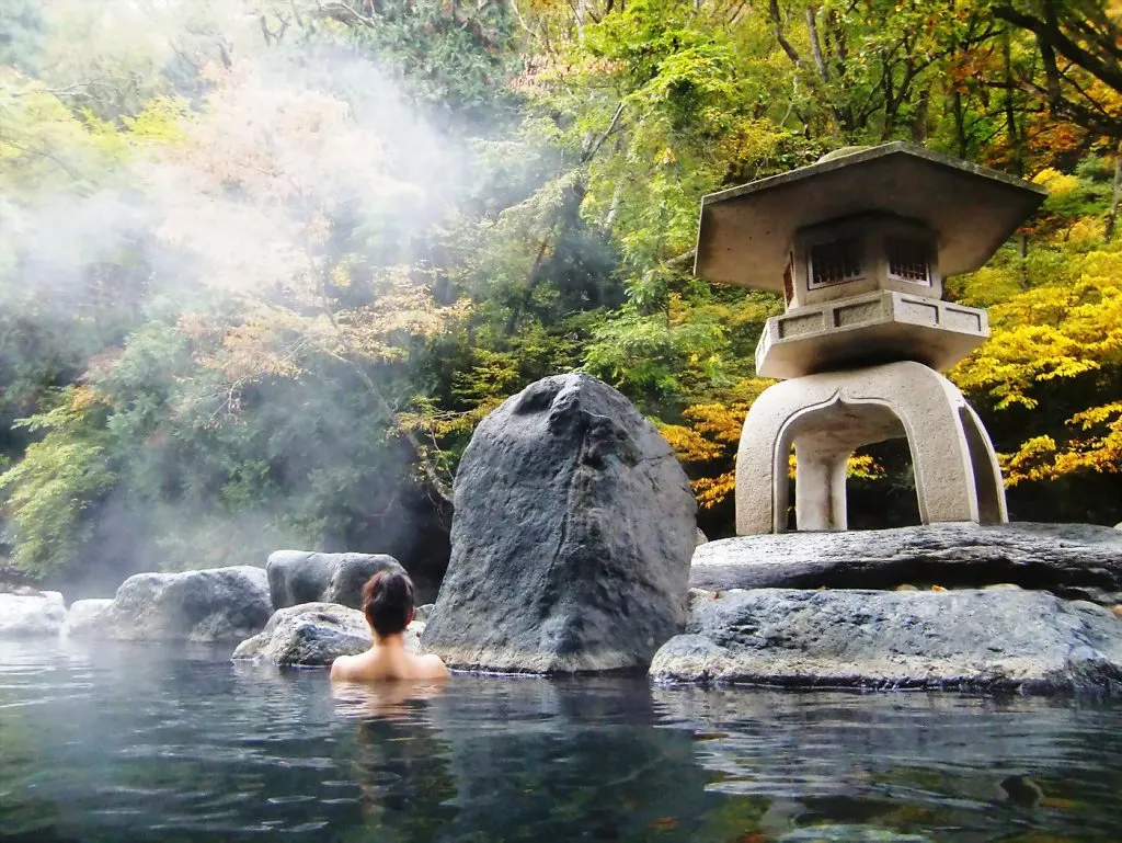 Lịch sử và ý nghĩa của onsen trong văn hóa Nhật Bản