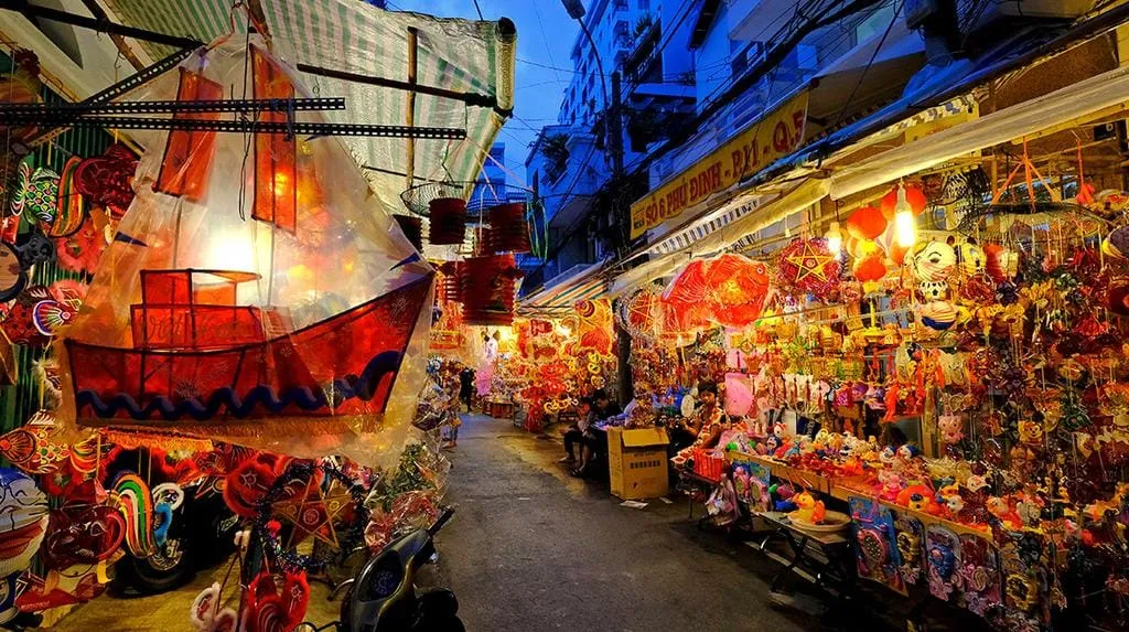 Khám Phá Khu Người Hoa: Chợ Lớn và Văn Hóa Đa Dạng