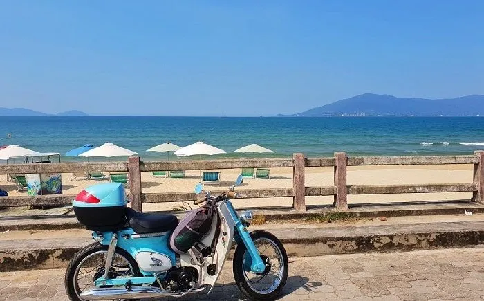Di chuyển đến biển bằng xe máy