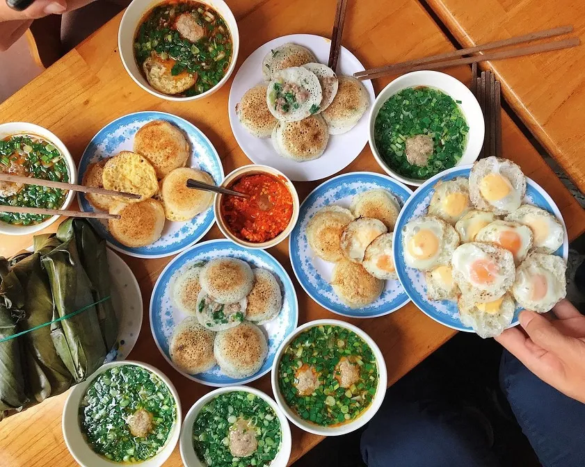 Bánh căn Nha Trang: Cách làm & Gợi ý địa chỉ ăn ngon