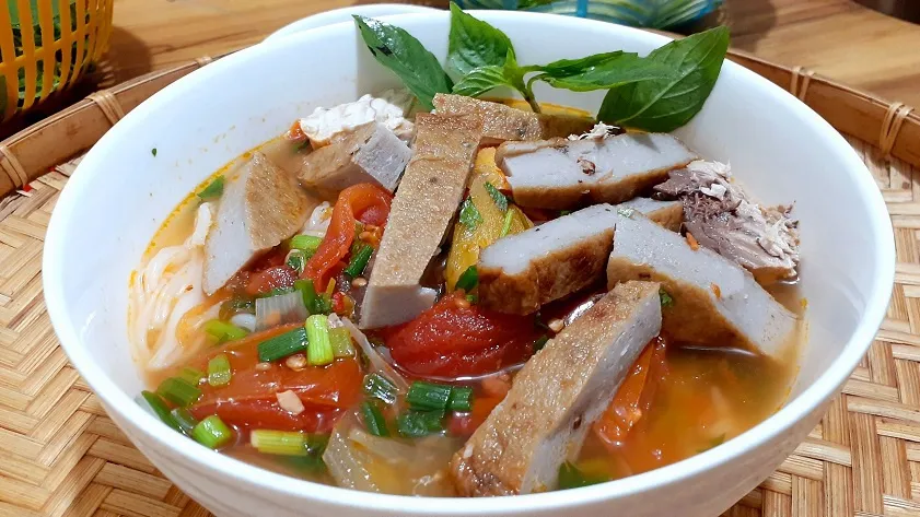 Cách chế biến bún chả cá đặc trưng