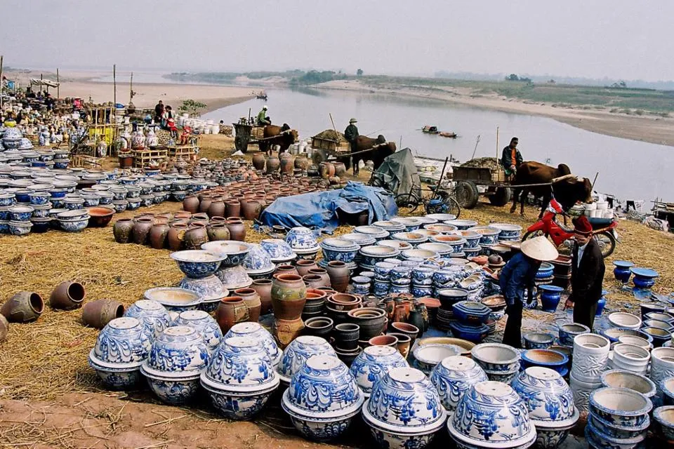 Hướng dẫn di chuyển đến Làng Gốm Bát Tràng