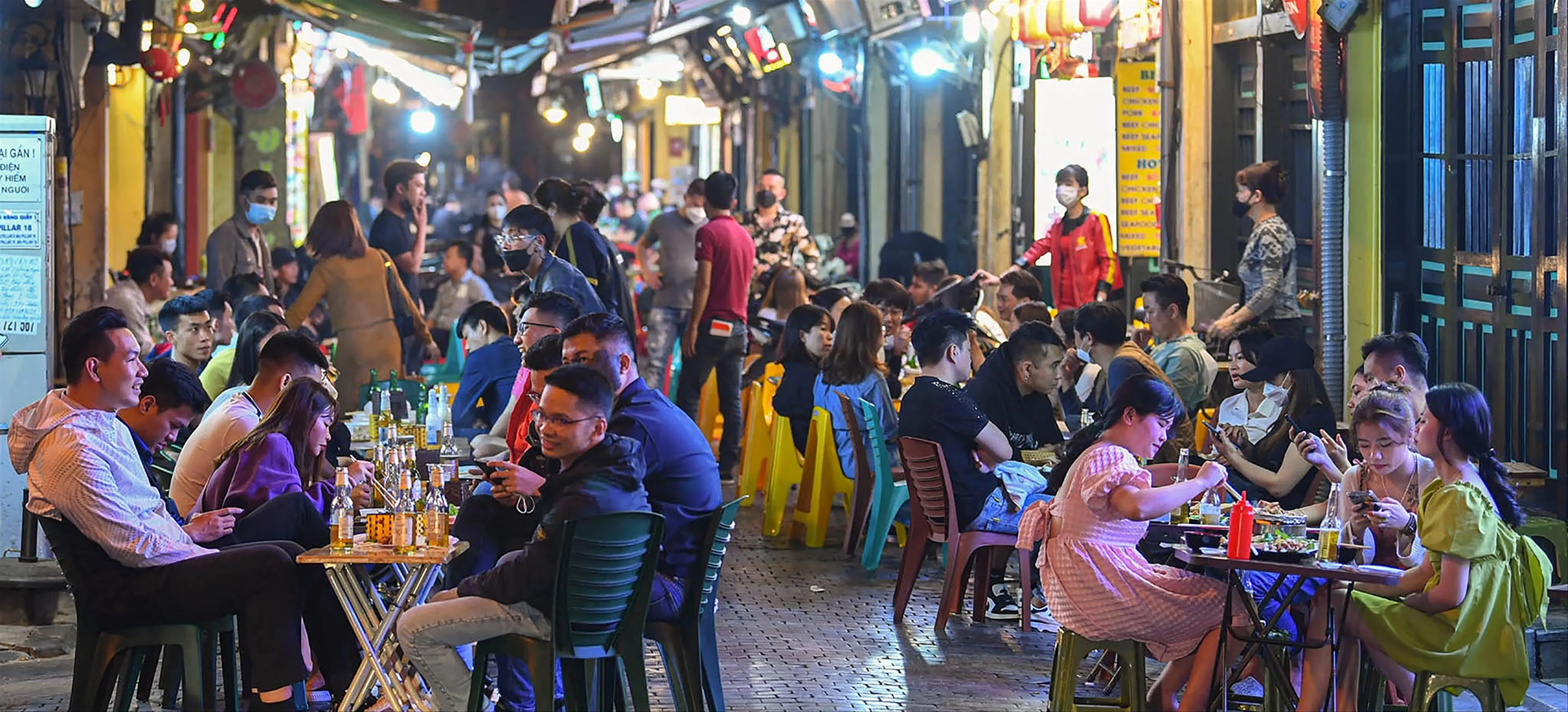 Khám Phá Ngõ ẩm Thực Đêm Phố Cổ Hà Nội: Những Món Ngon Khó Cưỡng