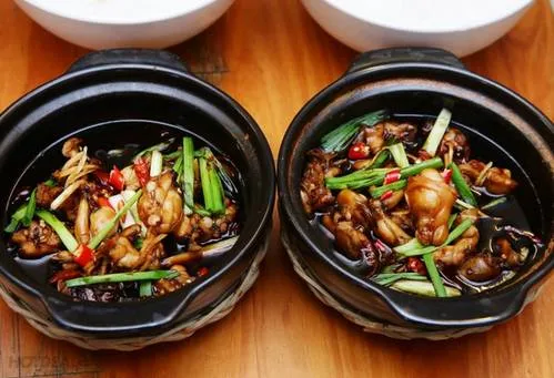 Món ngon ấm lòng Đà Lạt mùa mưa: Cháo ếch Singapore “ăn là ghiền”