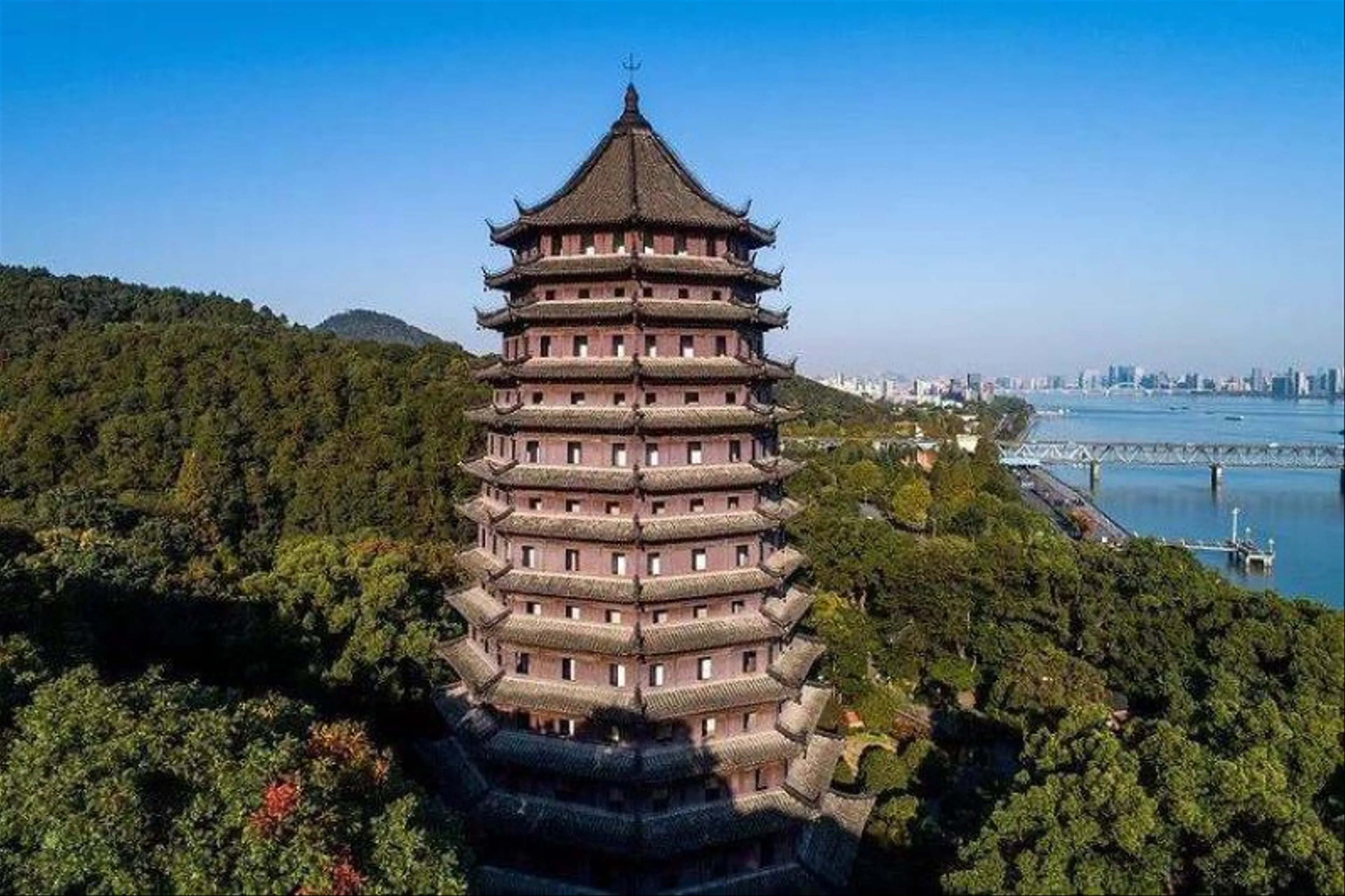 Six Harmonies Pagoda in Hangzhou – History, Highlights & Visitor Guide