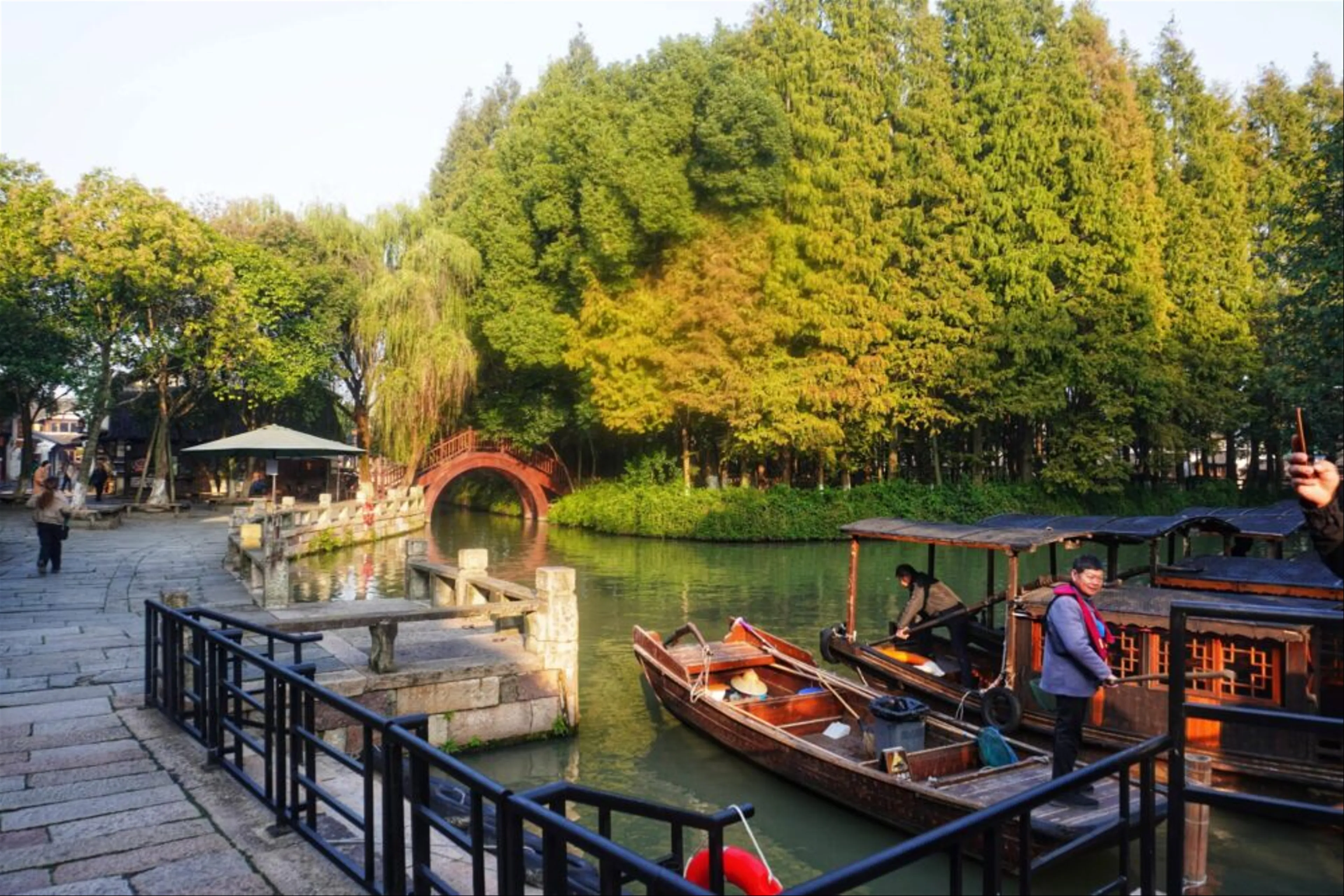 ENJOYING JIANGNAN: SHANGHAI - WUZHEN - HANGZHOU