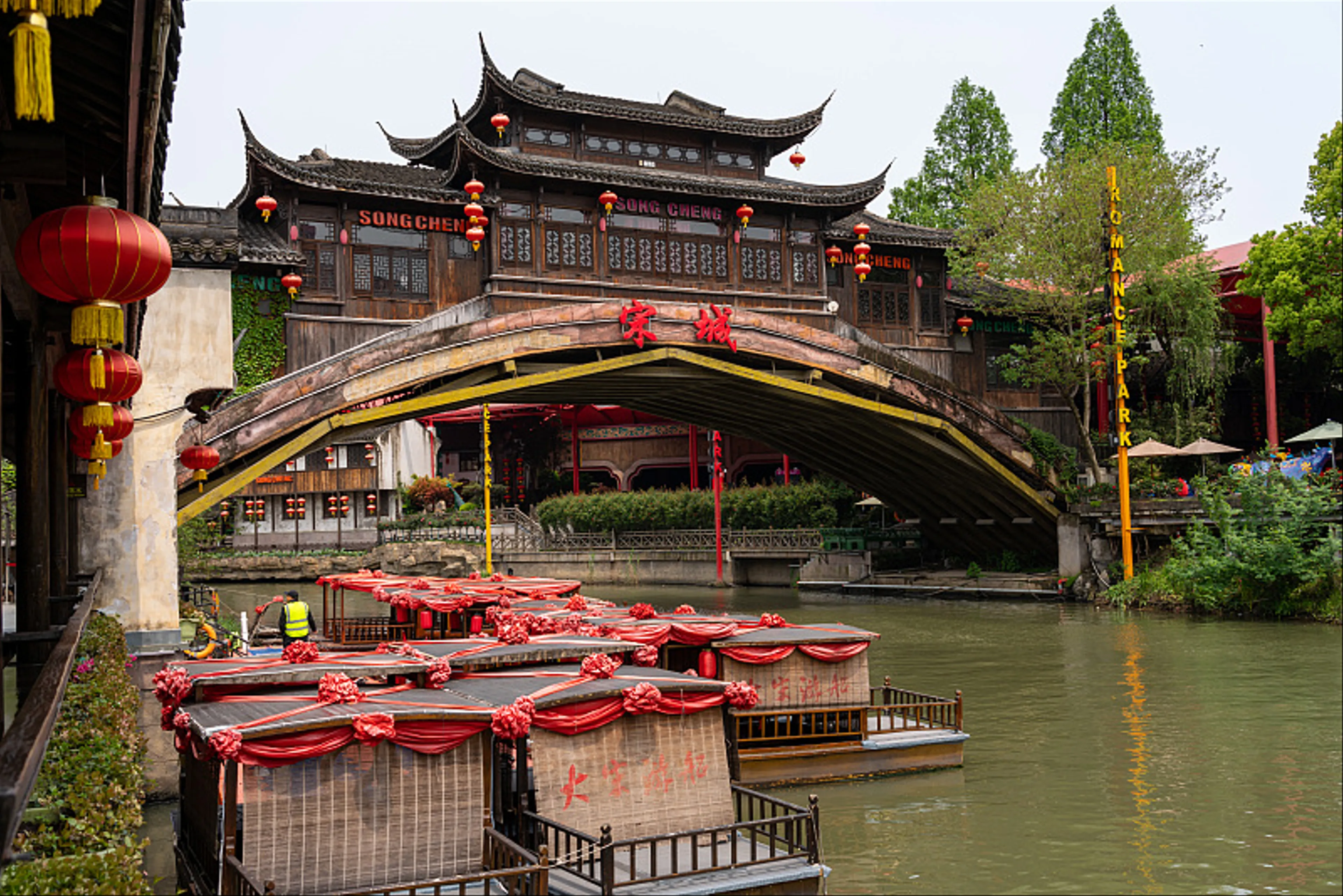 Hangzhou Culture – A Complete Guide to the Soul of China’s Tea Capital