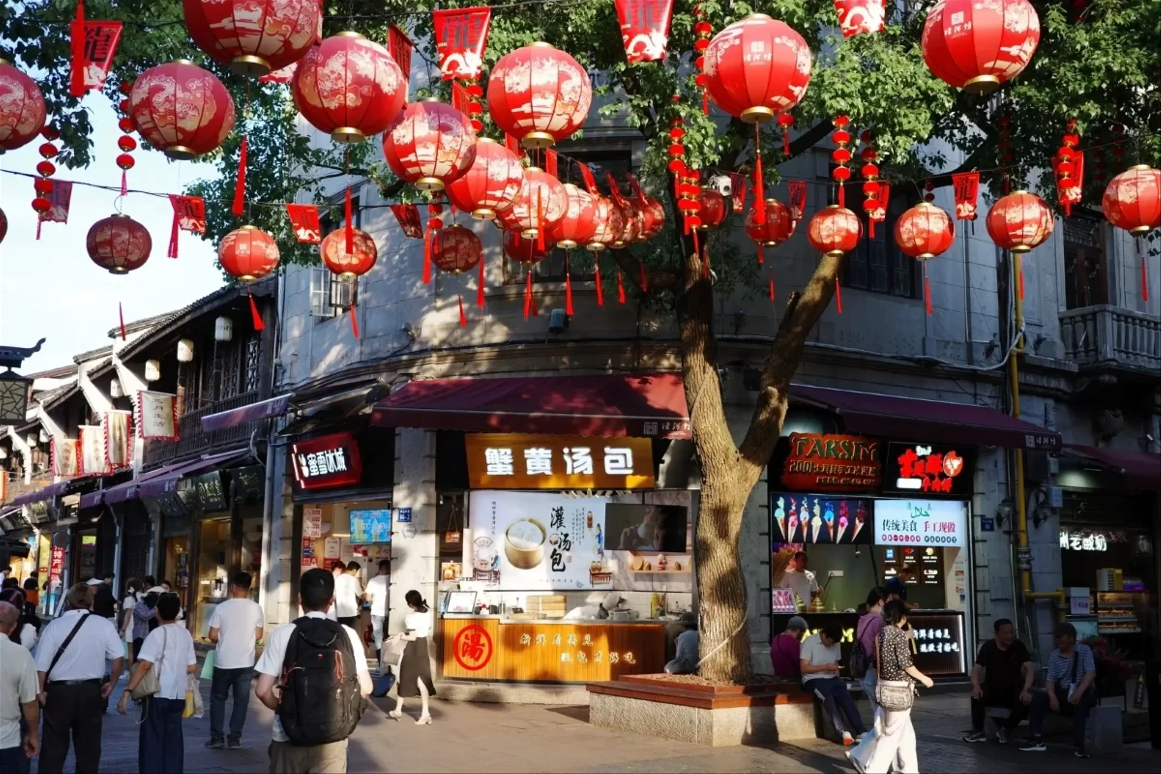 Hefang Street – Complete Travel Guide to Hangzhou’s Famous Historic Street