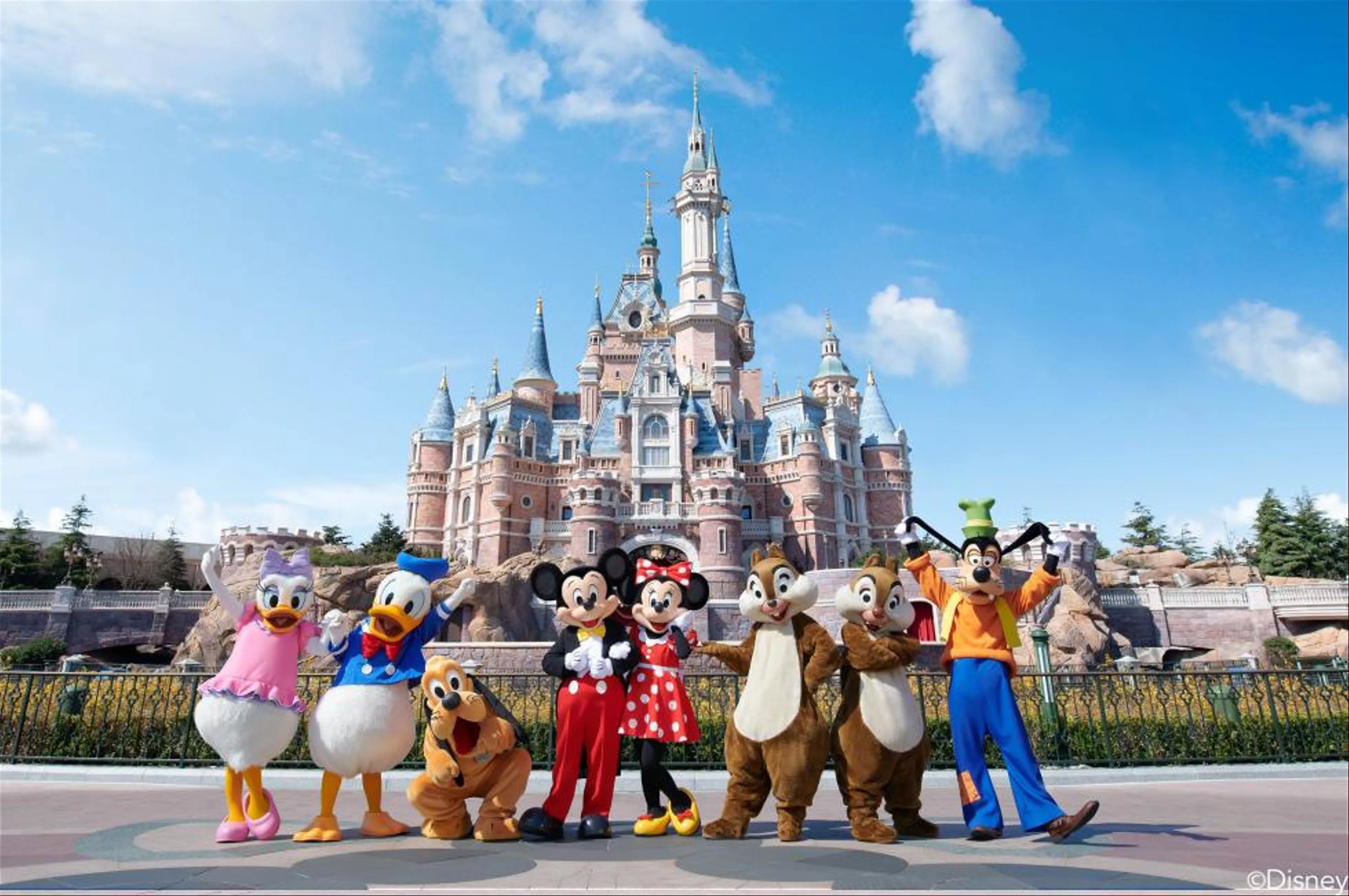 Shanghai Disneyland – The Ultimate Guide to China’s Premier Disney Park