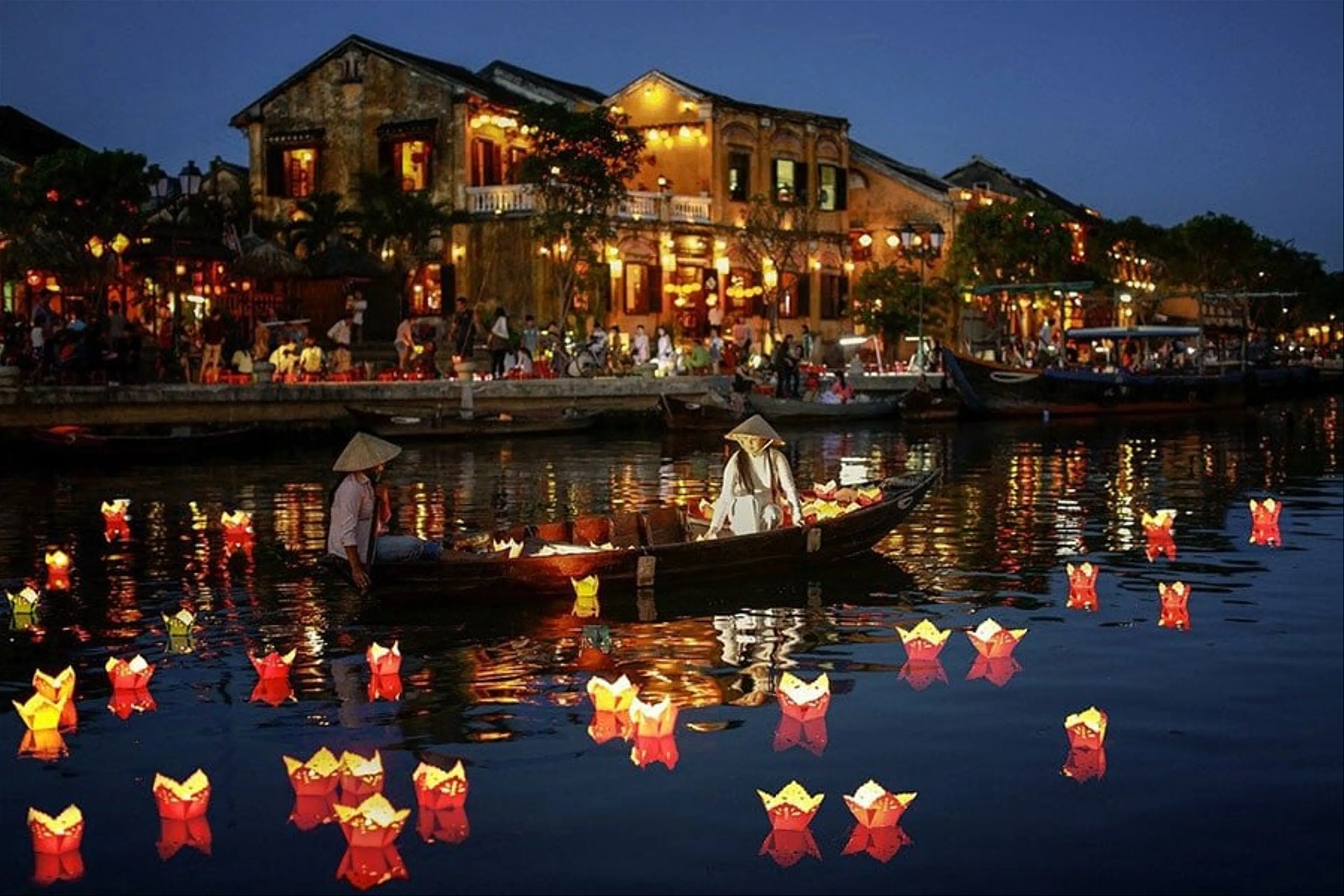 Unveiling the Enchantment of Hoi An's Lantern Festival: A Traveler's Guide