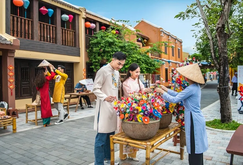 Experiencing Local Vietnamese Traditions
