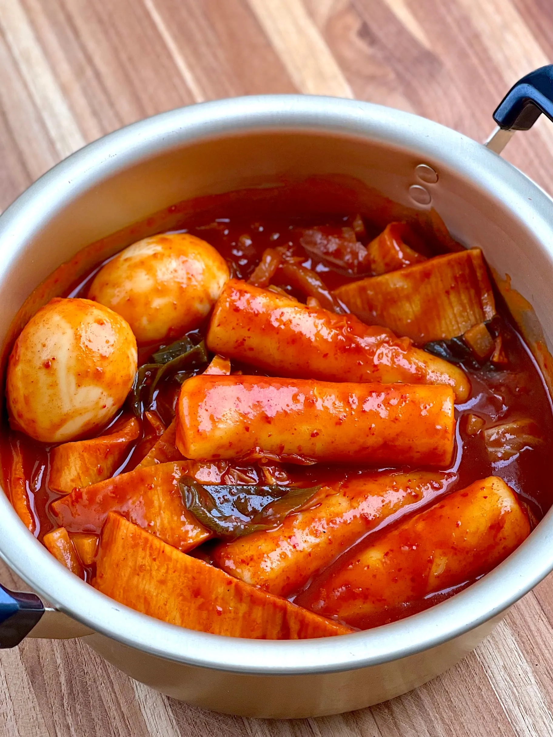 Tteokbokki: The Spicy Rice Cake Delight