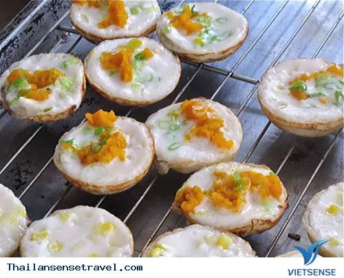 Kanom Krok - Bánh Dừa Nướng Truyền Thống
