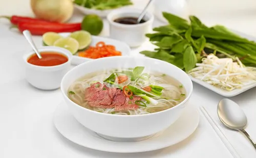 Nguyên liệu tạo nên tô phở truyền thống