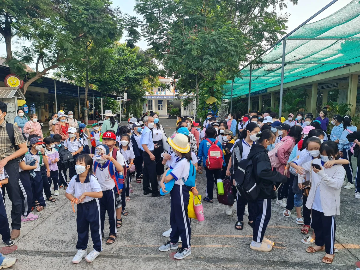 Hoạt Động Ngoài Trời Và Trải Nghiệm Khác Biệt