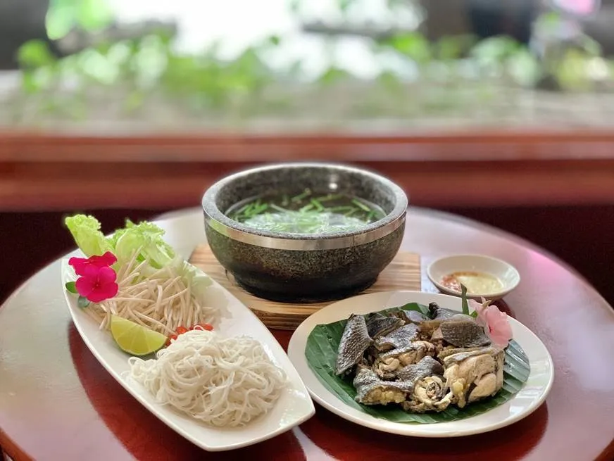 Thưởng Thức Trà Đặc Sản Địa Phương