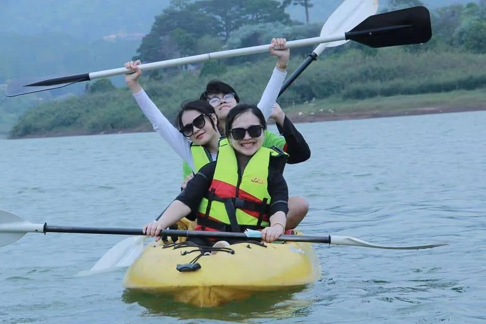 Lưu Ý An Toàn Khi Chèo Thuyền