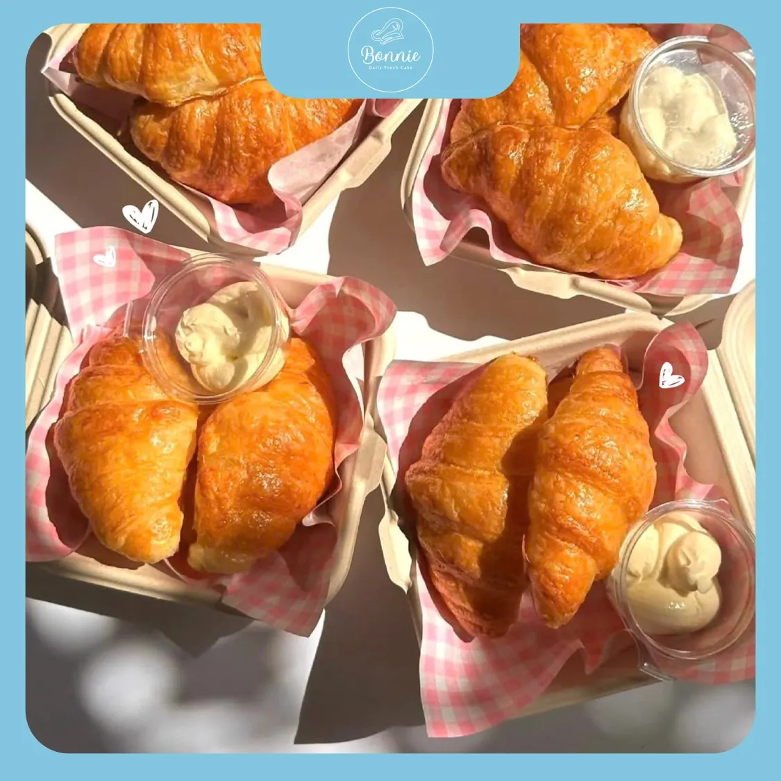 Cách thưởng thức bánh croissant như người Paris