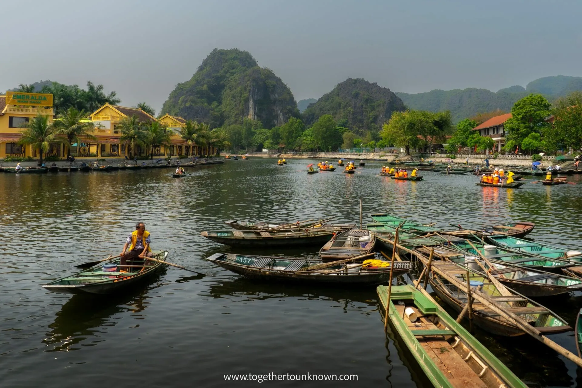 Introduction to Ninh Binh: A Hidden Gem in Vietnam